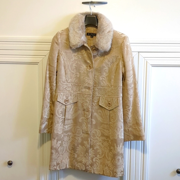 Brocade evening coat with removable faux fur collar - Picture 1 of 5